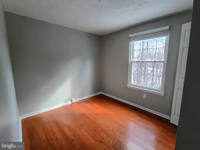 $2,900 | 7445 Aspenpark Road, Lorton, VA 22079