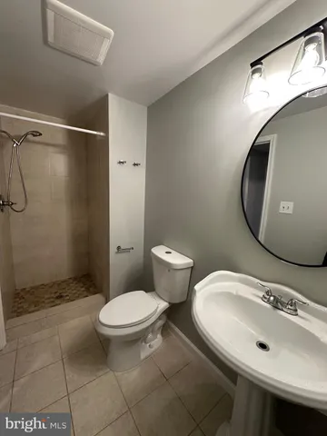 $2,900 | 7445 Aspenpark Road, Lorton, VA 22079