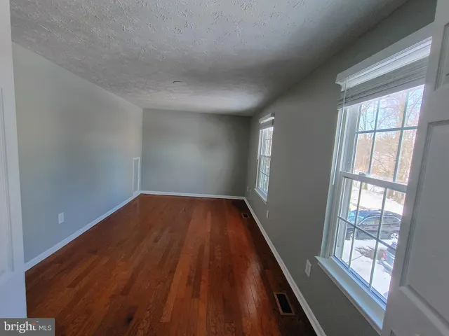 $2,700 | 7445 Aspenpark Road, Lorton, VA 22079