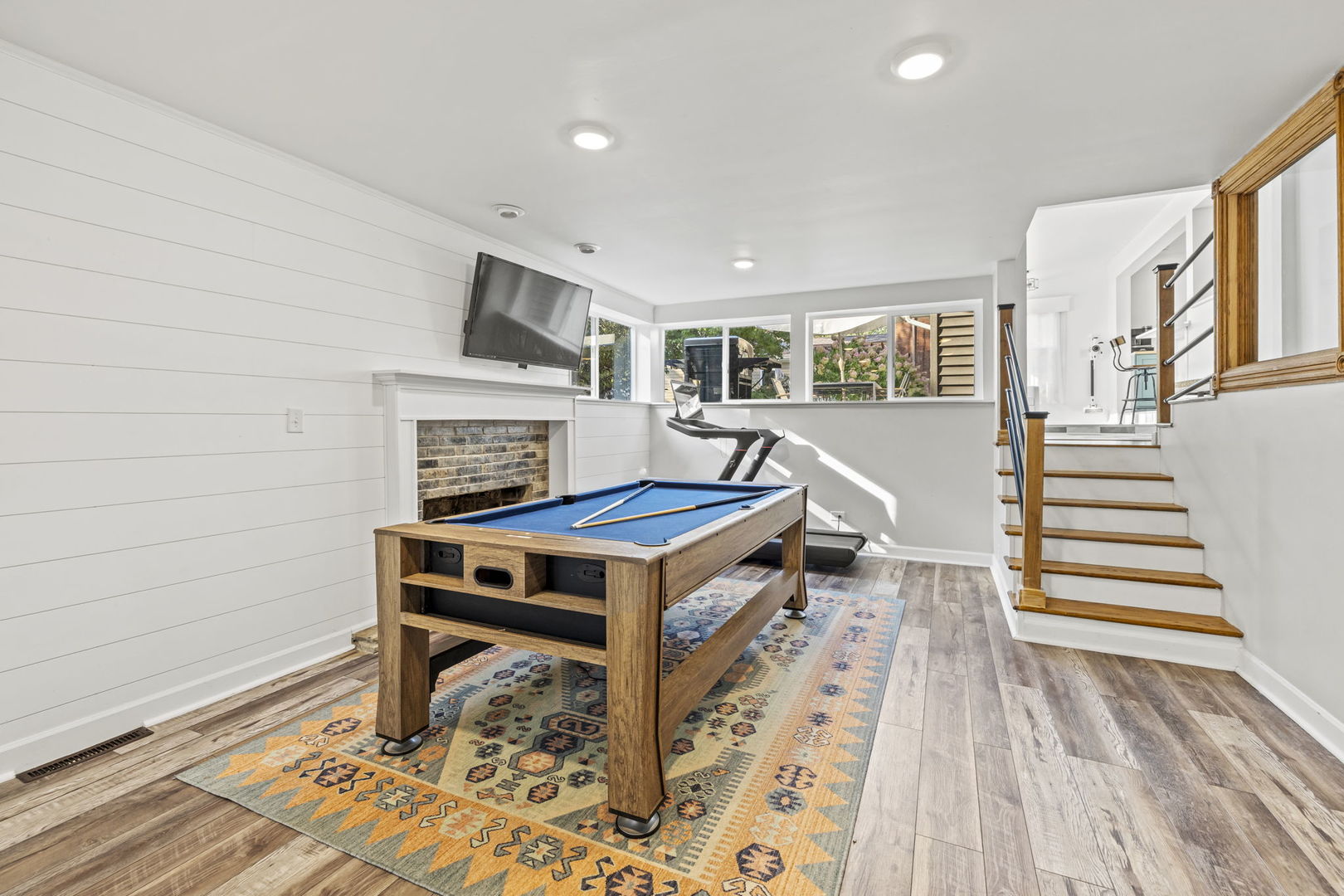 620 Crest Street Wheaton, IL 60187 - Photo 21 of 44 Gallery Image 21
