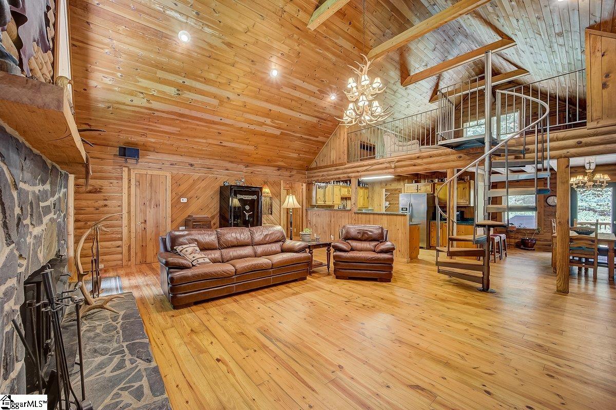 595 Rabbit Road Travelers Rest, SC 29690 - Photo 3 of 36