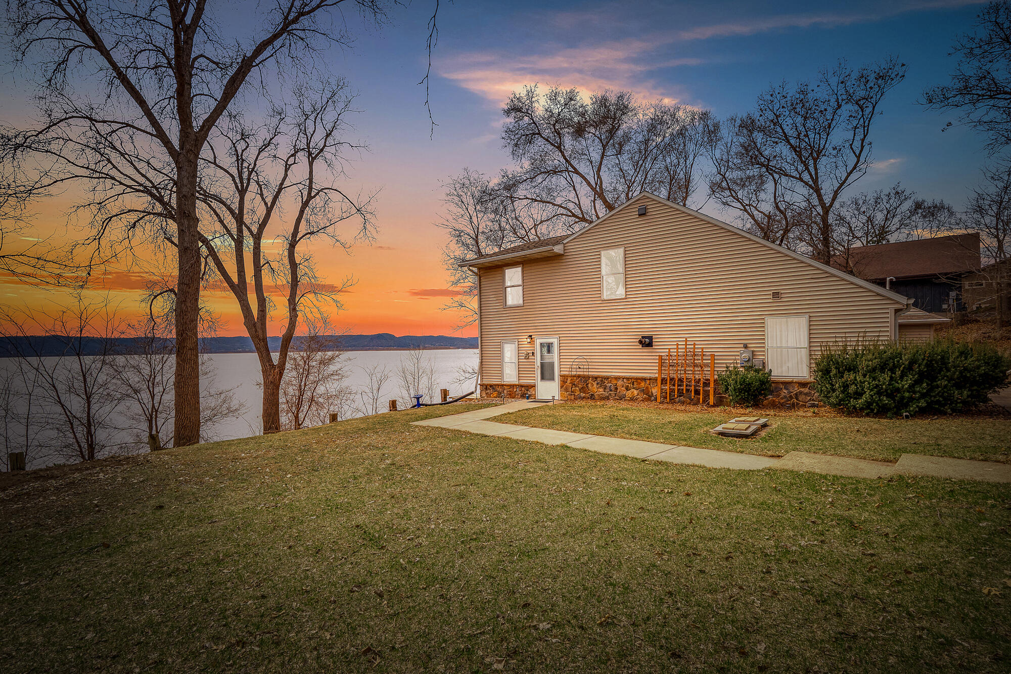 W7671 County Rd ZB Onalaska, WI 54650 - Photo 1 of 36 Exterior Twilight