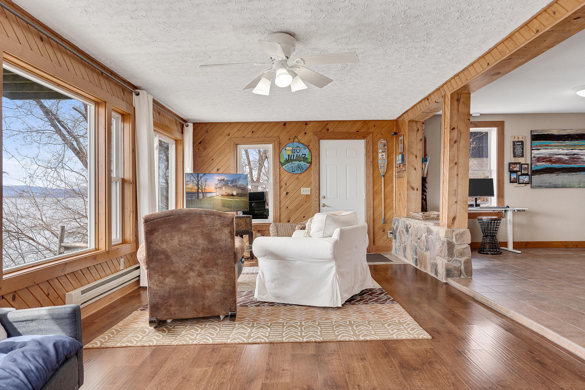 W7671 County Rd ZB Onalaska, WI 54650 - Photo 8 of 36 Living Room