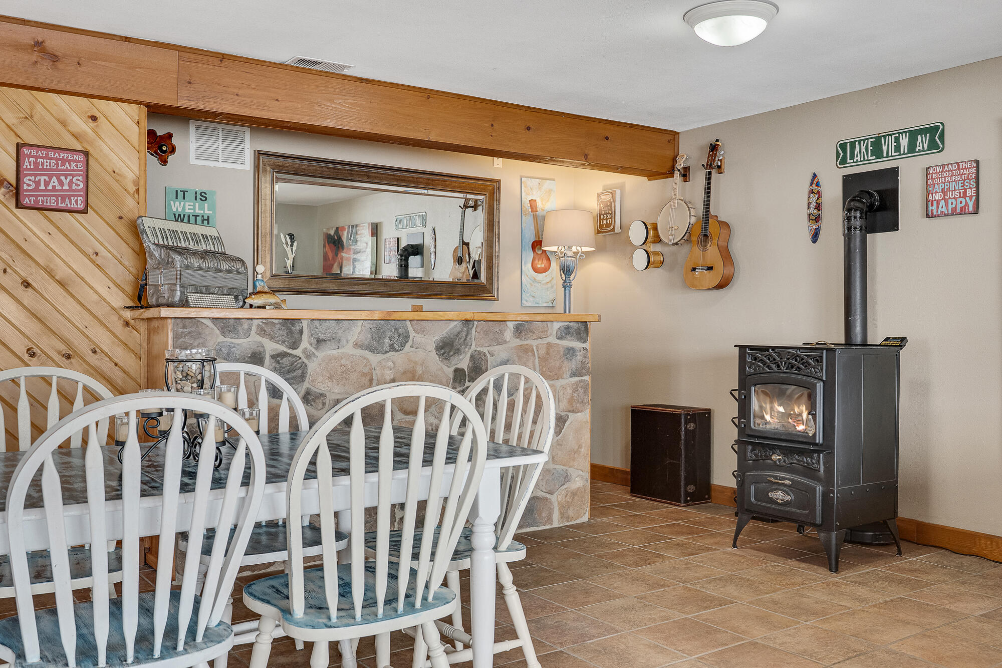 W7671 County Rd ZB Onalaska, WI 54650 - Photo 14 of 36 Dining/Pellet Stove