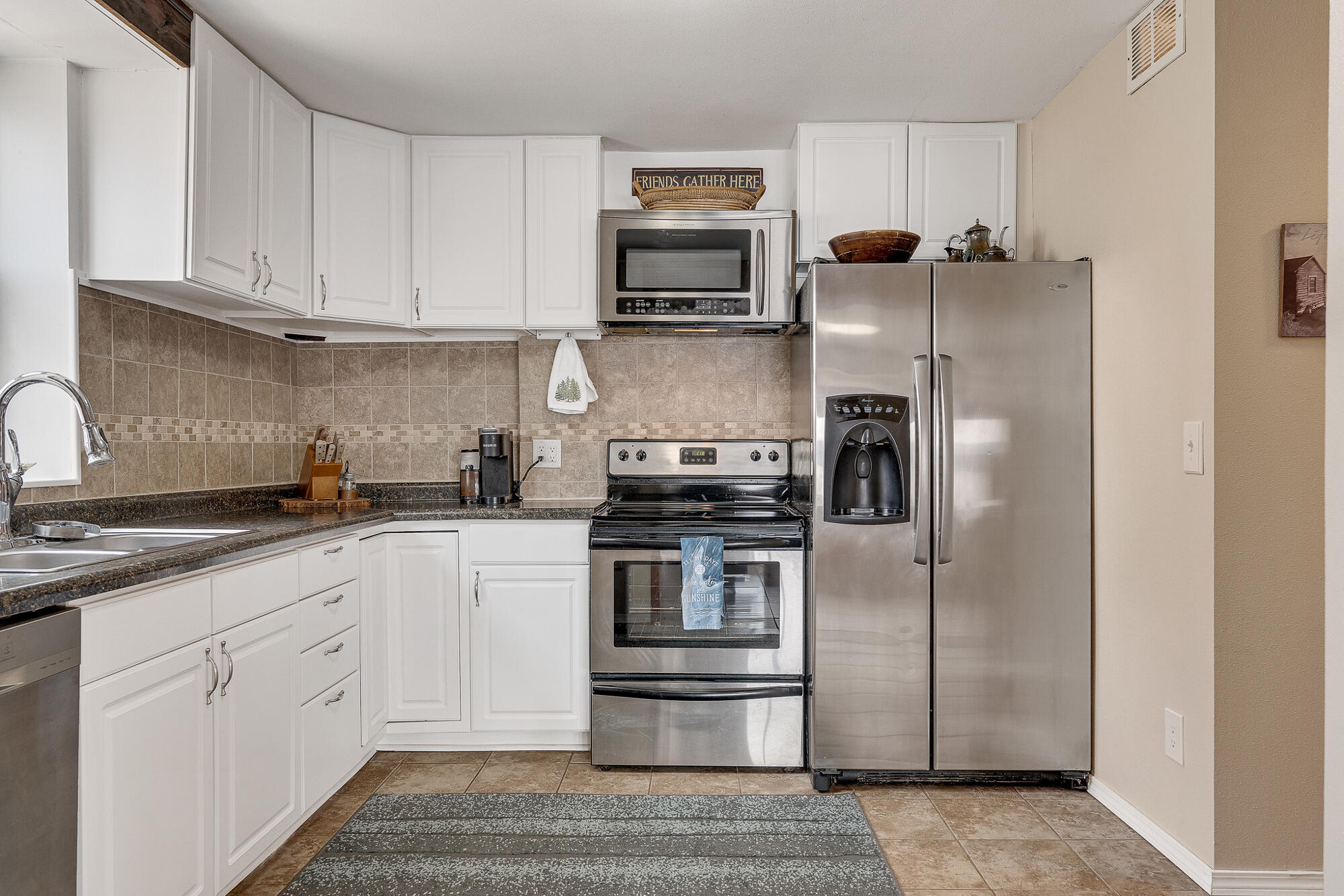 W7671 County Rd ZB Onalaska, WI 54650 - Photo 17 of 36 Kitchen