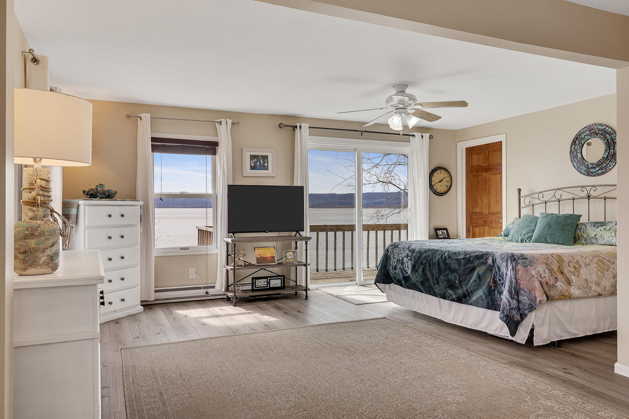 W7671 County Rd ZB Onalaska, WI 54650 - Photo 19 of 36 Primary Bedroom