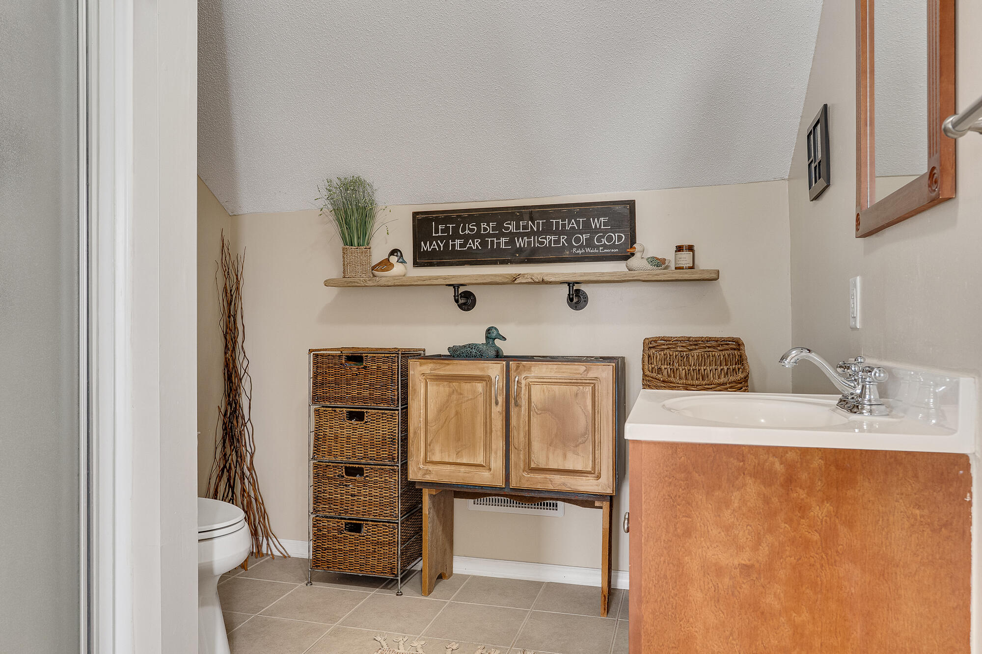 W7671 County Rd ZB Onalaska, WI 54650 - Photo 21 of 36 Upper Bath