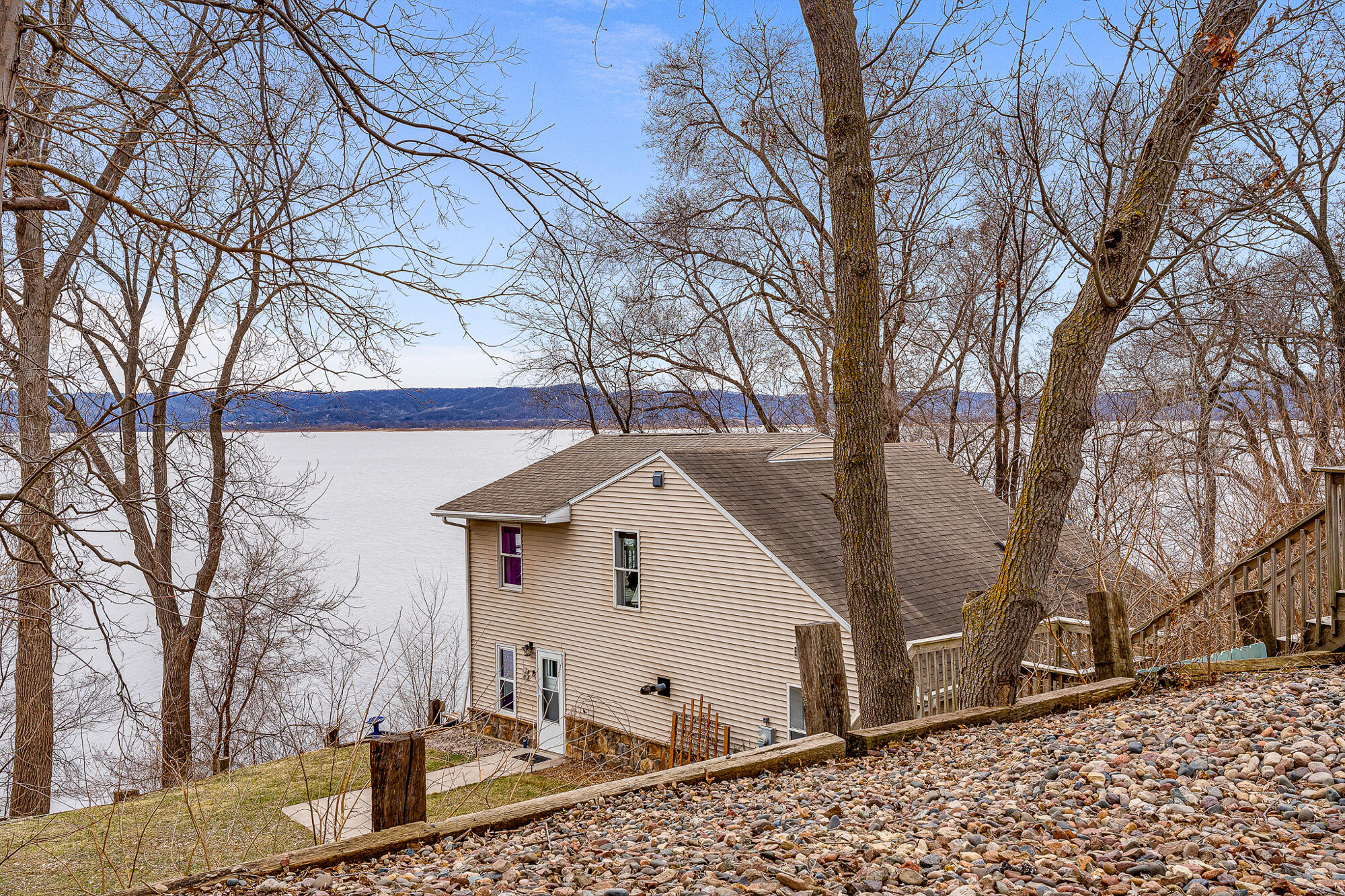 W7671 County Rd ZB Onalaska, WI 54650 - Photo 3 of 36 Exterior