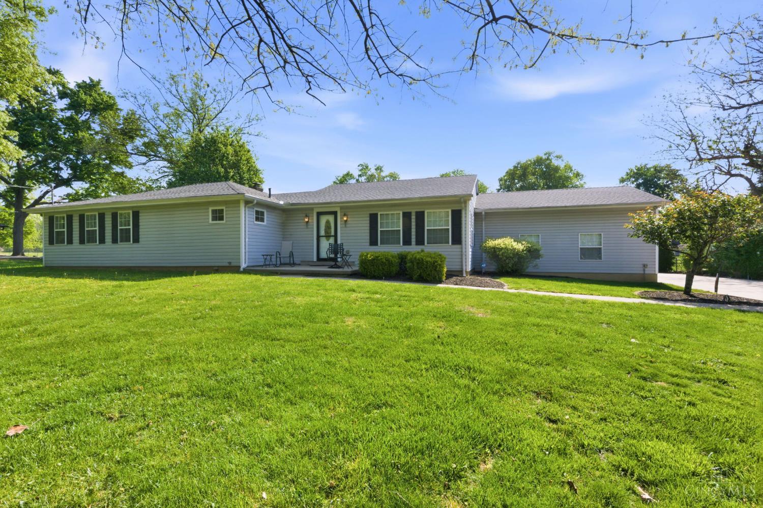 10692 Fallis Road Loveland, OH 45140 - Photo 2 of 40