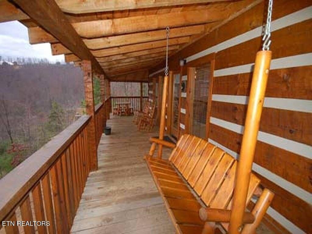 2165 Rising Fawn Way Sevierville, TN 37862 - Photo 5 of 24 Gallery Image 5