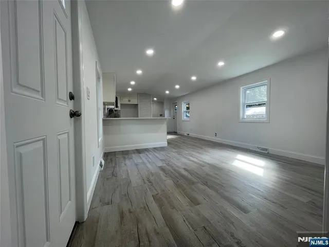 $167,000 | 13 3rd Street, Wayne, NJ 07470