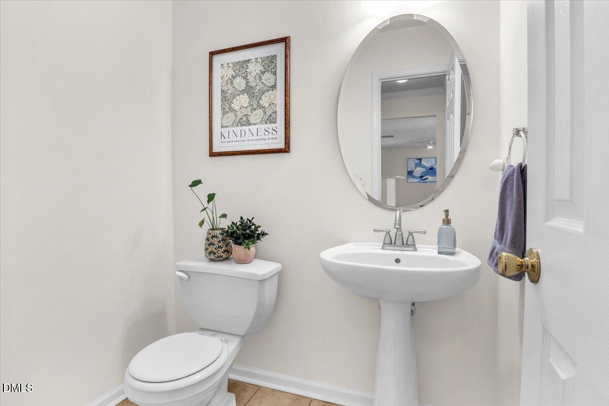 5009 Marathon Lane Raleigh, NC 27616 - Photo 27 of 76 Powder Room