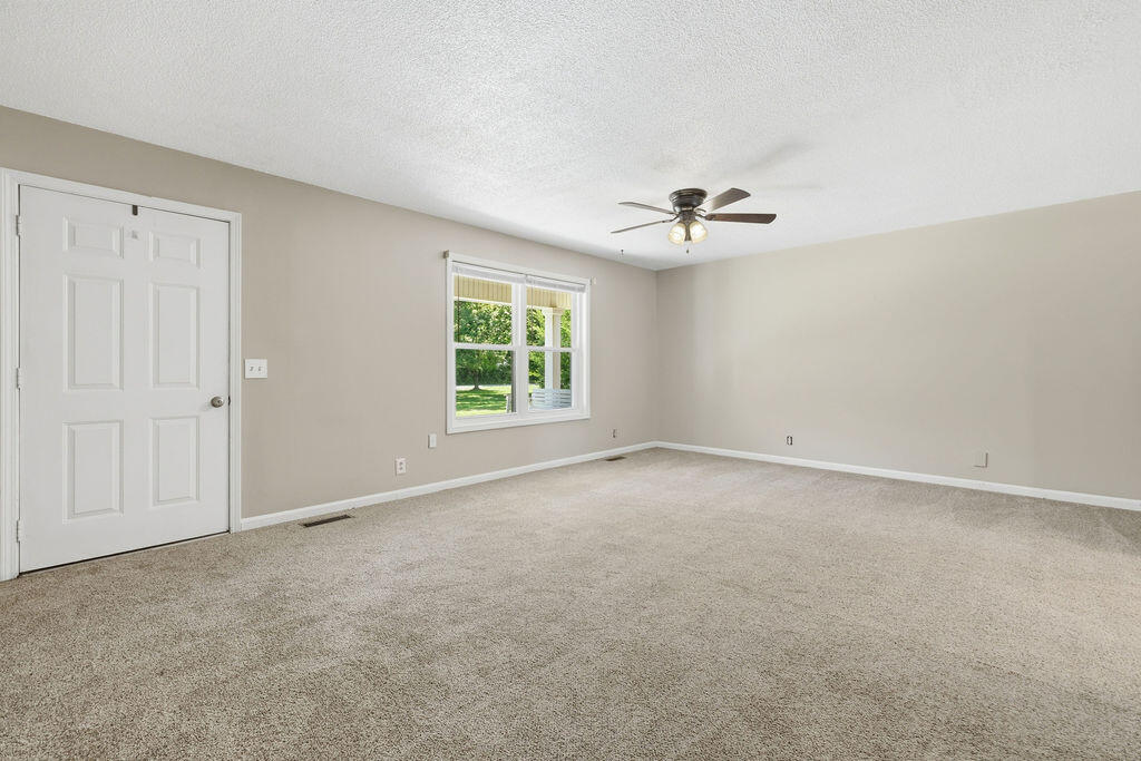 87 McDougal Road Murray, KY 42071 - Photo 9 of 39 Bedroom