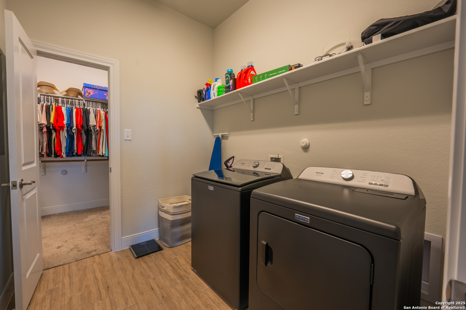 22842 Rio Salado San Antonio, TX 78261 - Photo 27 of 41 a utility room with dryer and washer