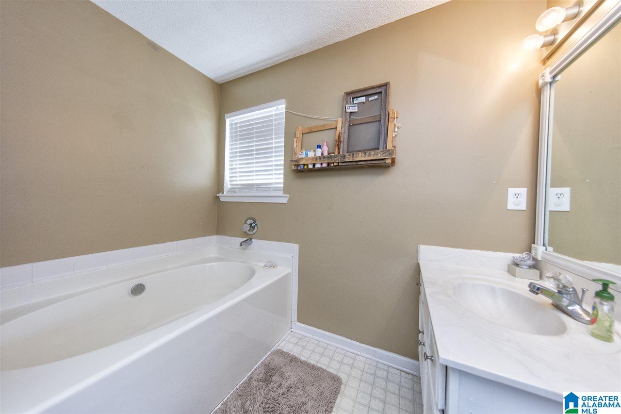109 Berryhill Lane Alabaster, AL 35007 - Photo 16 of 23