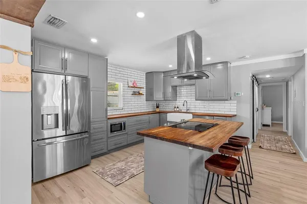 $530,000 | 3412 West Bay Avenue, Tampa, FL 33611