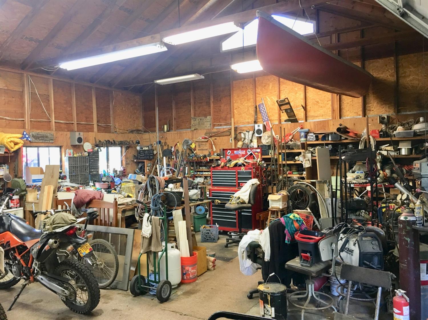 300 Grange Road Grants Pass, OR 97526 - Photo 6 of 27 a view of a room with gym equipment