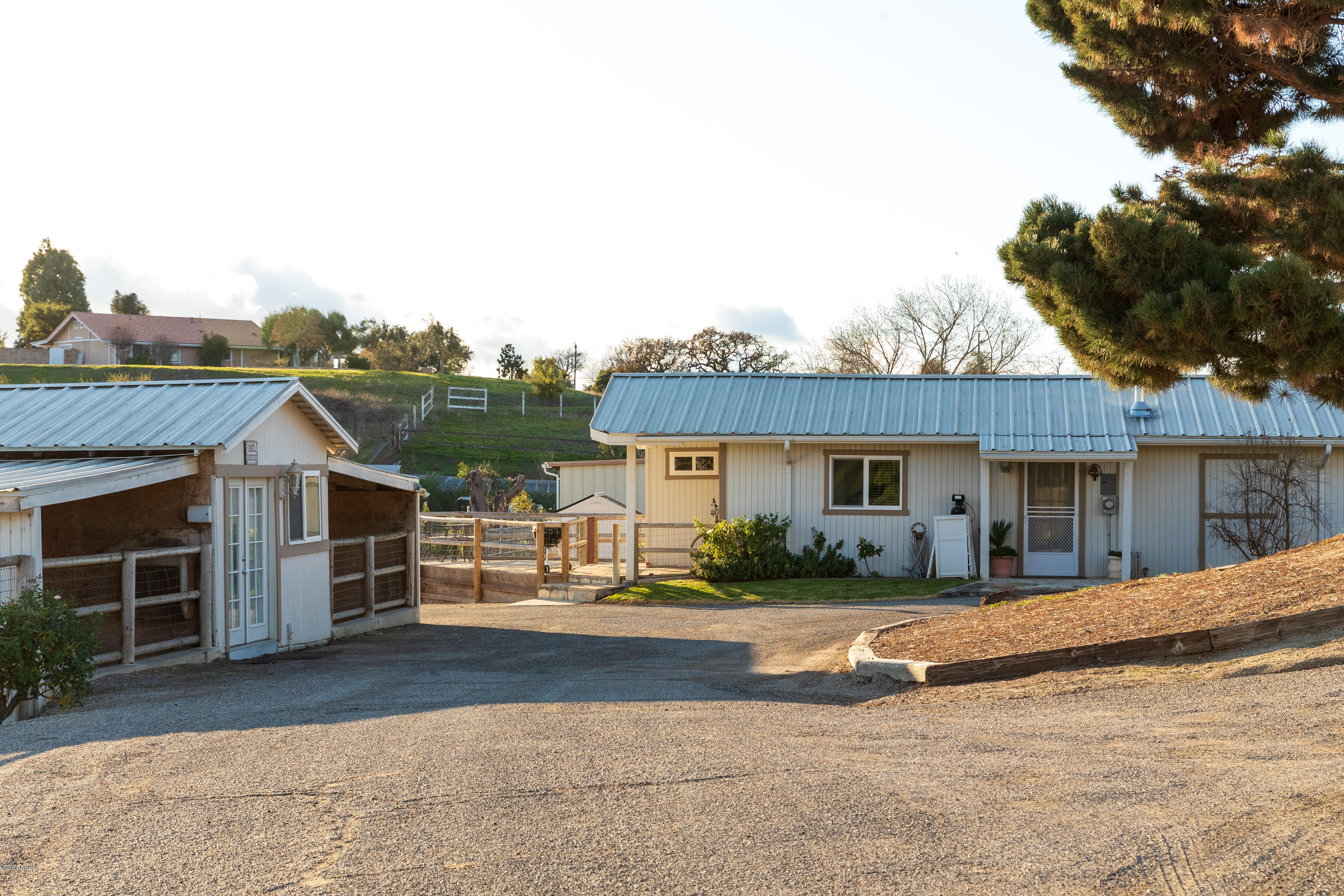 1489 Meadowvale Road Santa Ynez, CA 93460 - Photo 10 of 16 1489 Meadowvale web-29