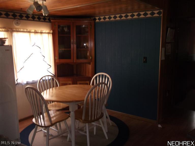 4228 Center Road Conneaut, OH 44030 - Photo 7 of 19 DINETTE