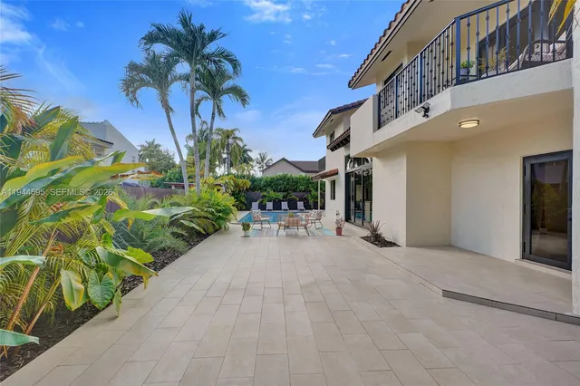 $1,374,000 | 13740 Southwest 18th Street, Miami, FL 33175