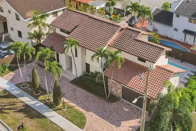 $1,374,000 | 13740 Southwest 18th Street, Miami, FL 33175