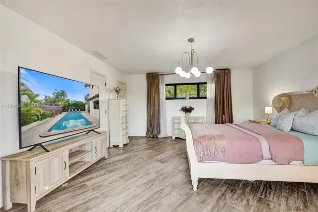 $1,374,000 | 13740 Southwest 18th Street, Miami, FL 33175