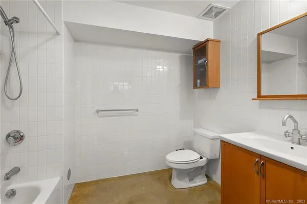 $2,500 | 10 Ann Street, Unit 102, Norwalk, CT 06854
