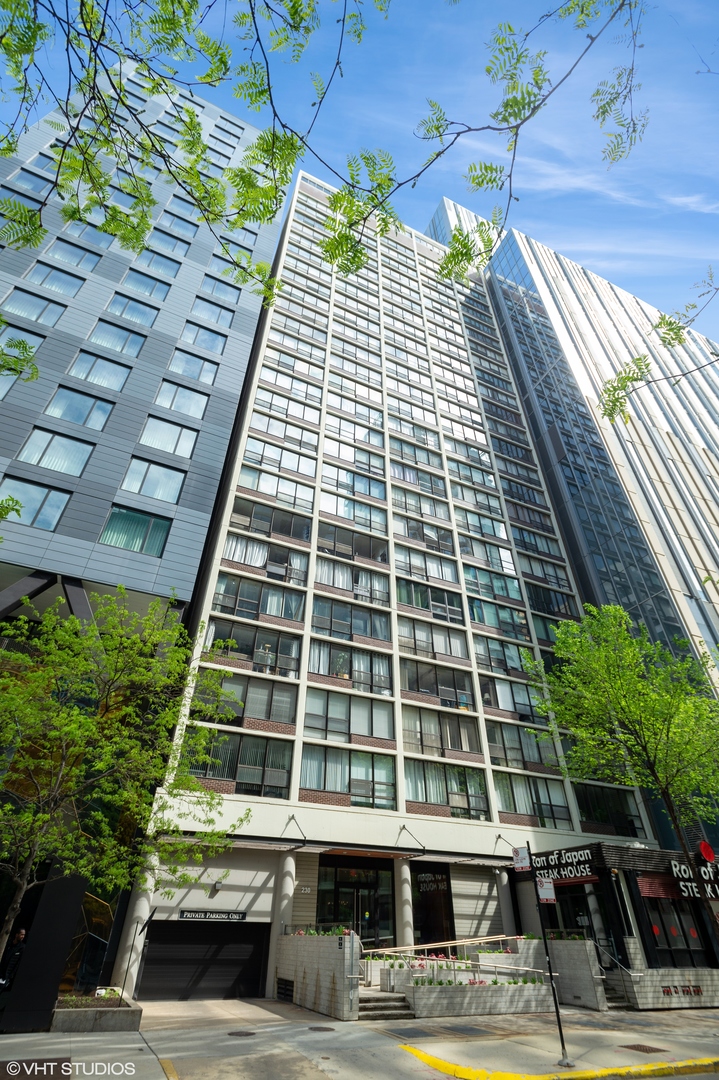 230 East Ontario St Unit 2301  