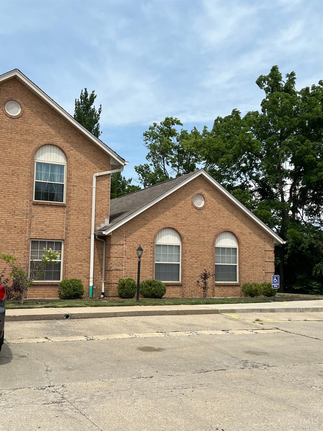 3310 North Bend Road Cincinnati, OH 45247 - Photo 1 of 8