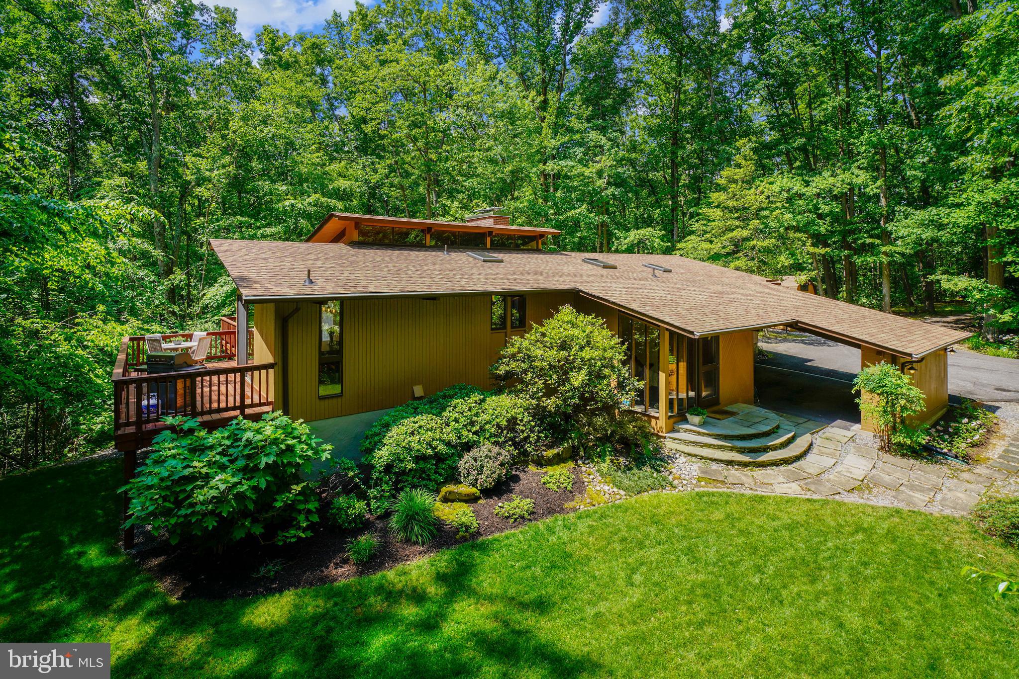 3175 Rolling Road Edgewater, MD 21037 - Photo 1 of 5 Welcome Home to 3175 Rolling Road!