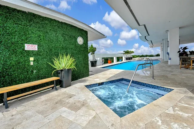 $444,900 | 315 Northeast 3rd Avenue, Unit 805, Fort Lauderdale, FL 33301