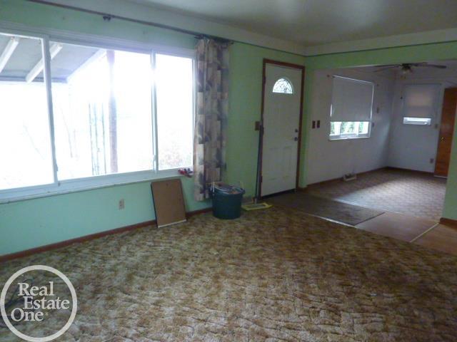 47635 Sugarbush Road New Baltimore, MI 48047 - Photo 5 of 22 50162054-0c3aa005-a53a-46a8-b2b2-d24a4e1f07af.JPG