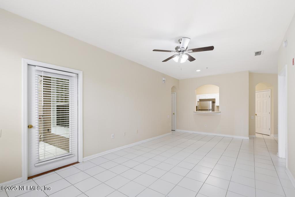 10550 Baymeadows Road, Unit 510 Jacksonville, FL 32256 - Photo 27 of 61 10550 Baymeadows Rd 510-26