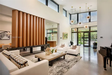 $9,390,000 | 11050 Southwest 69th Avenue, Pinecrest, FL 33156