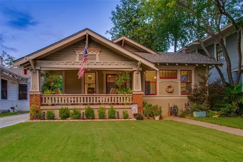 $519,000 | 307 South Rosemont Avenue, Dallas, TX 75208