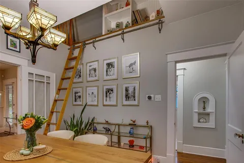 $519,000 | 307 South Rosemont Avenue, Dallas, TX 75208