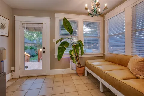 $519,000 | 307 South Rosemont Avenue, Dallas, TX 75208