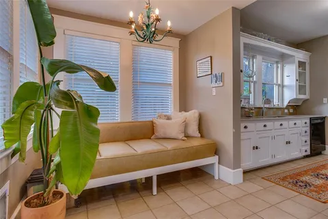 $519,000 | 307 South Rosemont Avenue, Dallas, TX 75208