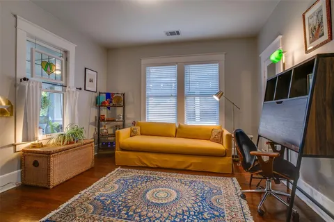 $519,000 | 307 South Rosemont Avenue, Dallas, TX 75208