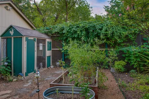 $519,000 | 307 South Rosemont Avenue, Dallas, TX 75208