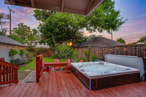 $519,000 | 307 South Rosemont Avenue, Dallas, TX 75208