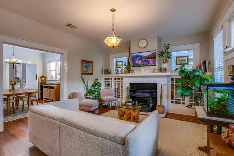 $519,000 | 307 South Rosemont Avenue, Dallas, TX 75208