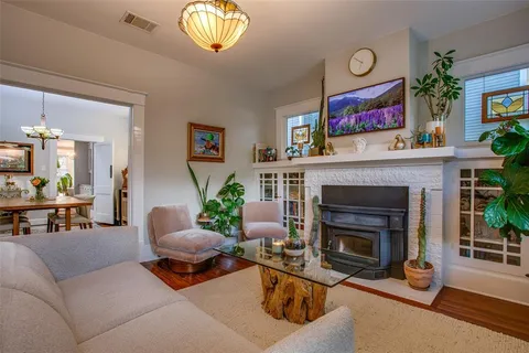 $519,000 | 307 South Rosemont Avenue, Dallas, TX 75208