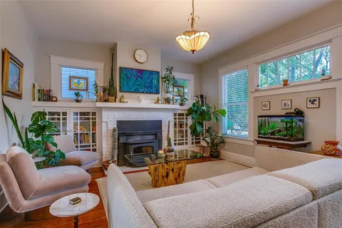 $519,000 | 307 South Rosemont Avenue, Dallas, TX 75208