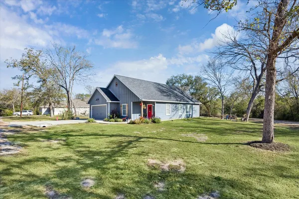 $300,000 | 26550 Armadillo Lane, Hempstead, TX 77445