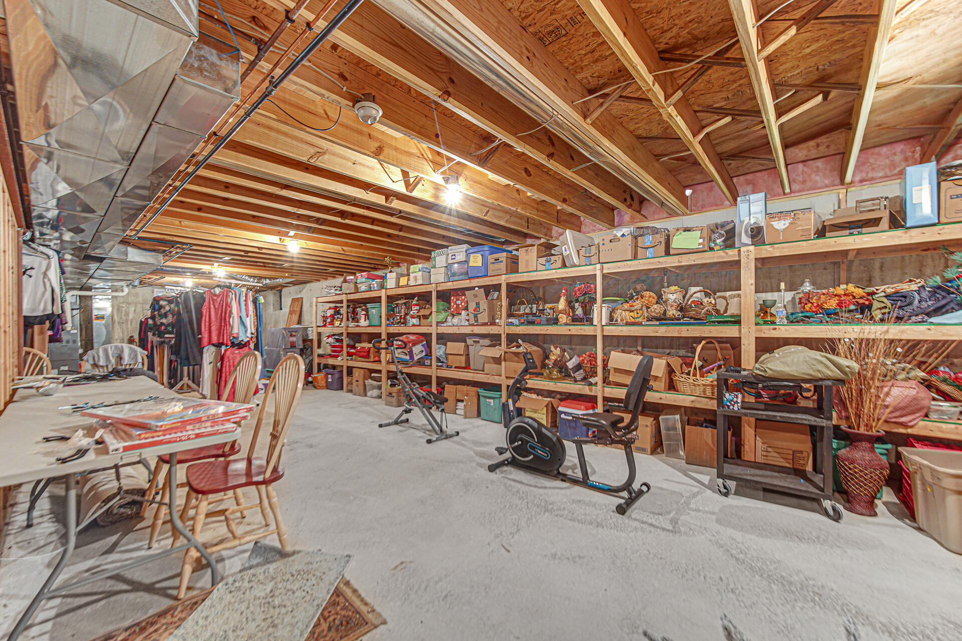 3252 Mockingbird Lane Valparaiso, IN 46383 - Photo 20 of 23 a view of a chairs in a room