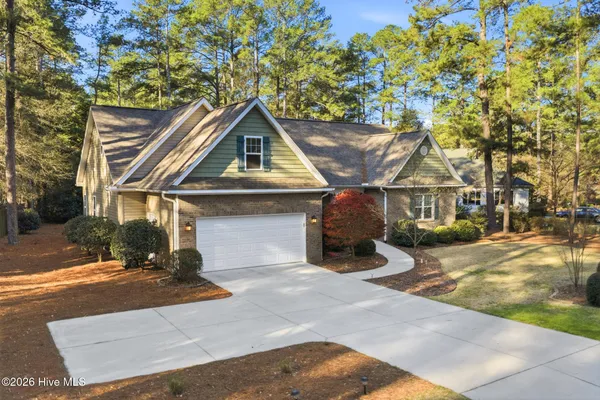 $580,000 | 290 Pinyon Circle, Pinehurst, NC 28374