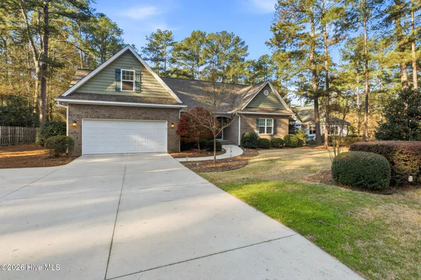 $580,000 | 290 Pinyon Circle, Pinehurst, NC 28374