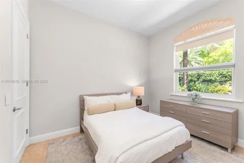 $4,150,000 | 12801 Old Cutler Road, Pinecrest, FL 33156