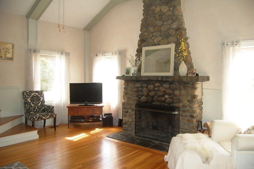 203 Pond Road Manchester, ME 04351 - Photo 3 of 32 LIVING ROOM